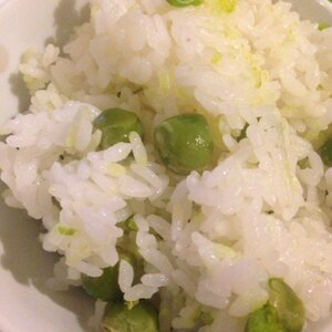 旬の味覚!!豆ご飯～昆布・塩～